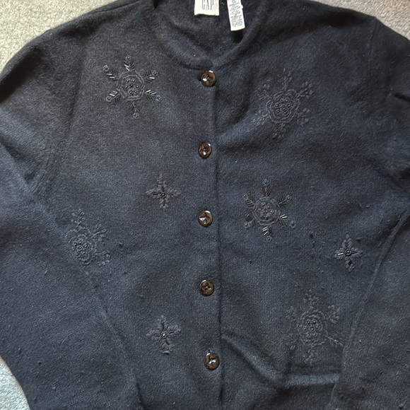 GAP black cardigan with sequin snowflakes size XL - Picture 2 of 7